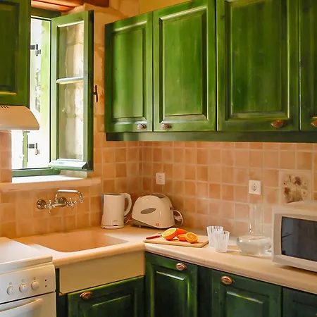 فيلة Lida Aresti By Sealand *