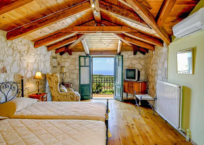 Lida Aresti By Sealand Agios Leon